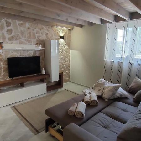 Louis Home Syracuse Екстер'єр фото